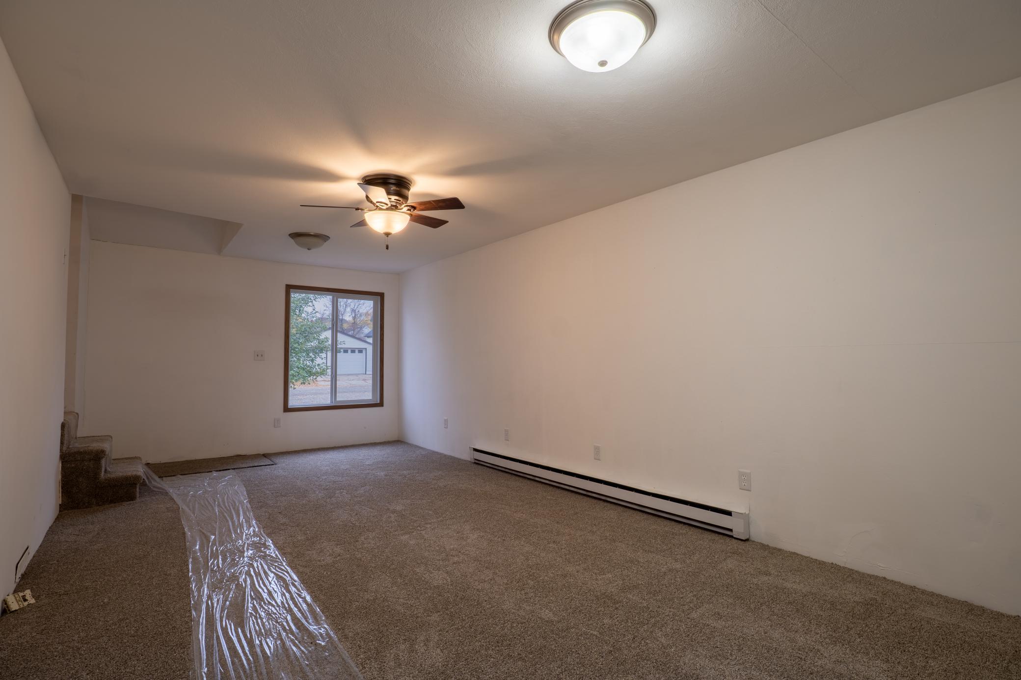 216 1st Avenue E Property Photo 8