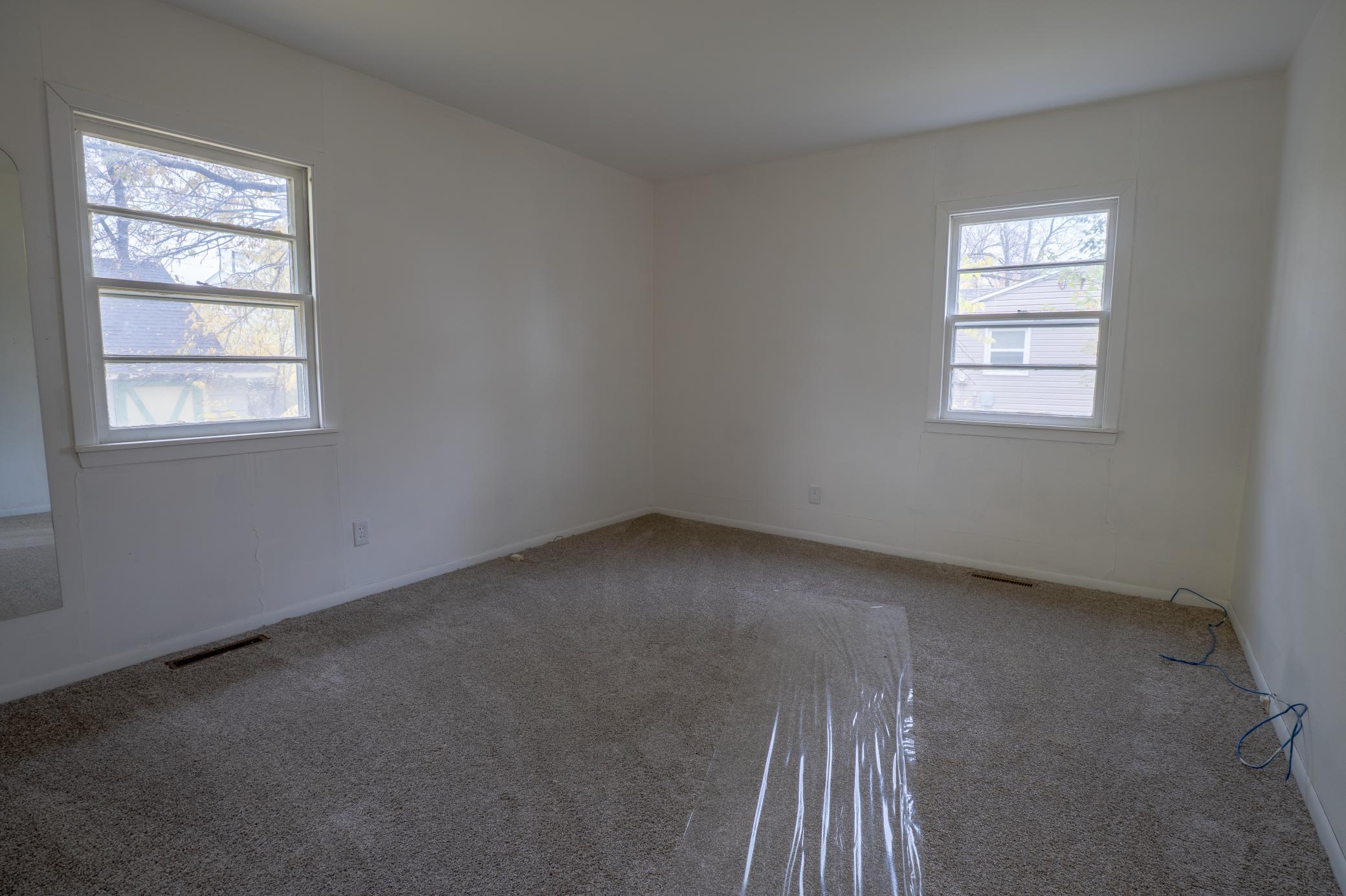 216 1st Avenue E Property Photo 13