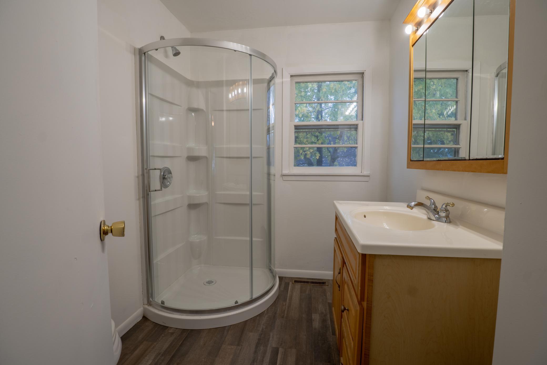 216 1st Avenue E Property Photo 14