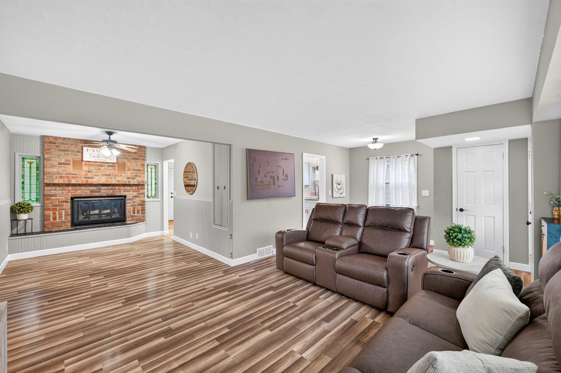 2071 Cedar Avenue Property Photo 8