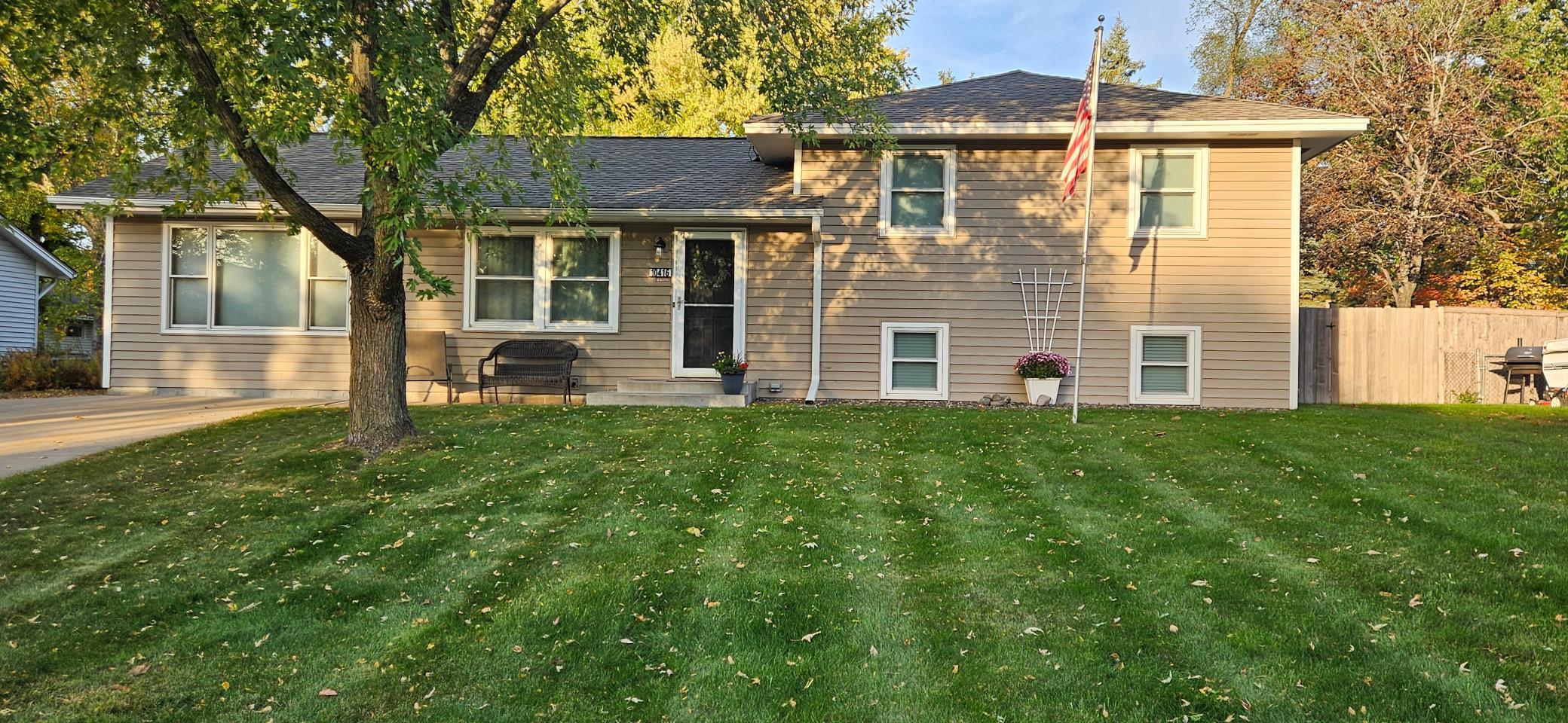 10416 Arrowhead Street NW Property Photo 1
