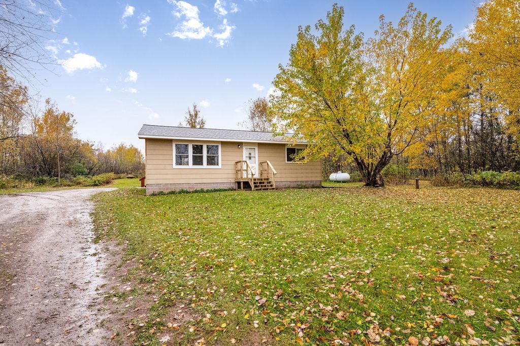 213 North Cloquet Road Property Photo 1