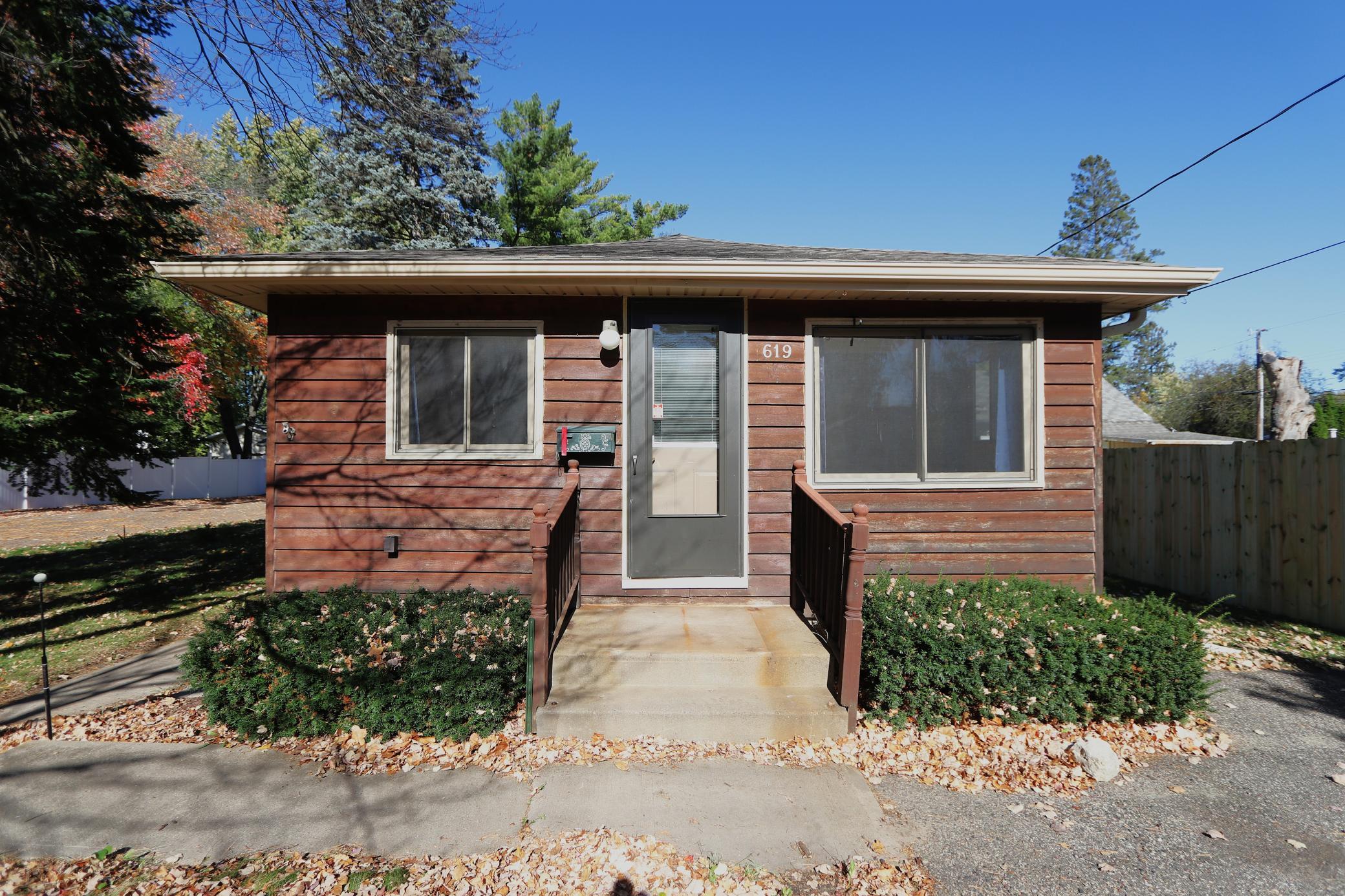 619 2nd Avenue Sw Property Photo 1