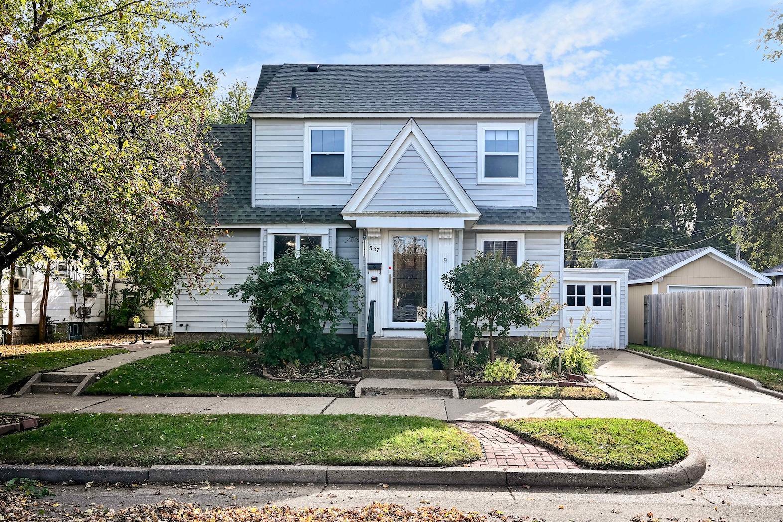 557 W Sanborn Street Property Photo 1
