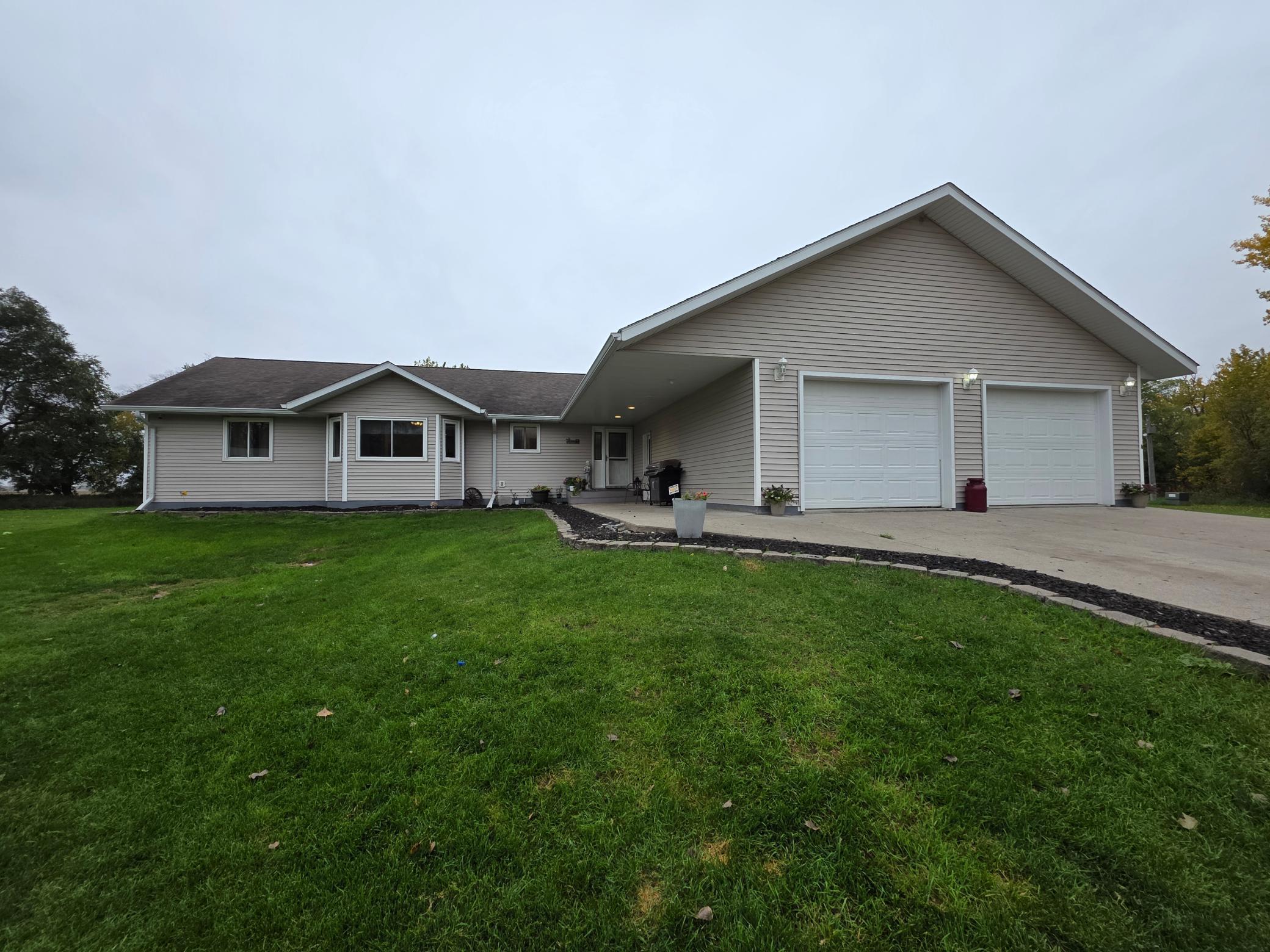 19772 160th Street N Property Photo 1