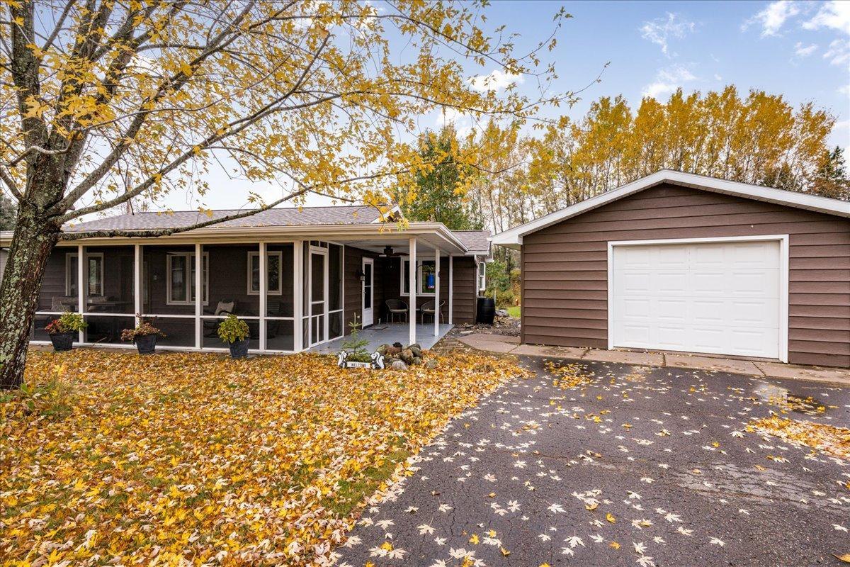21 Dalles Avenue Property Photo 3