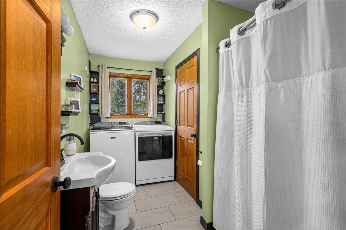 21 Dalles Avenue Property Photo 12