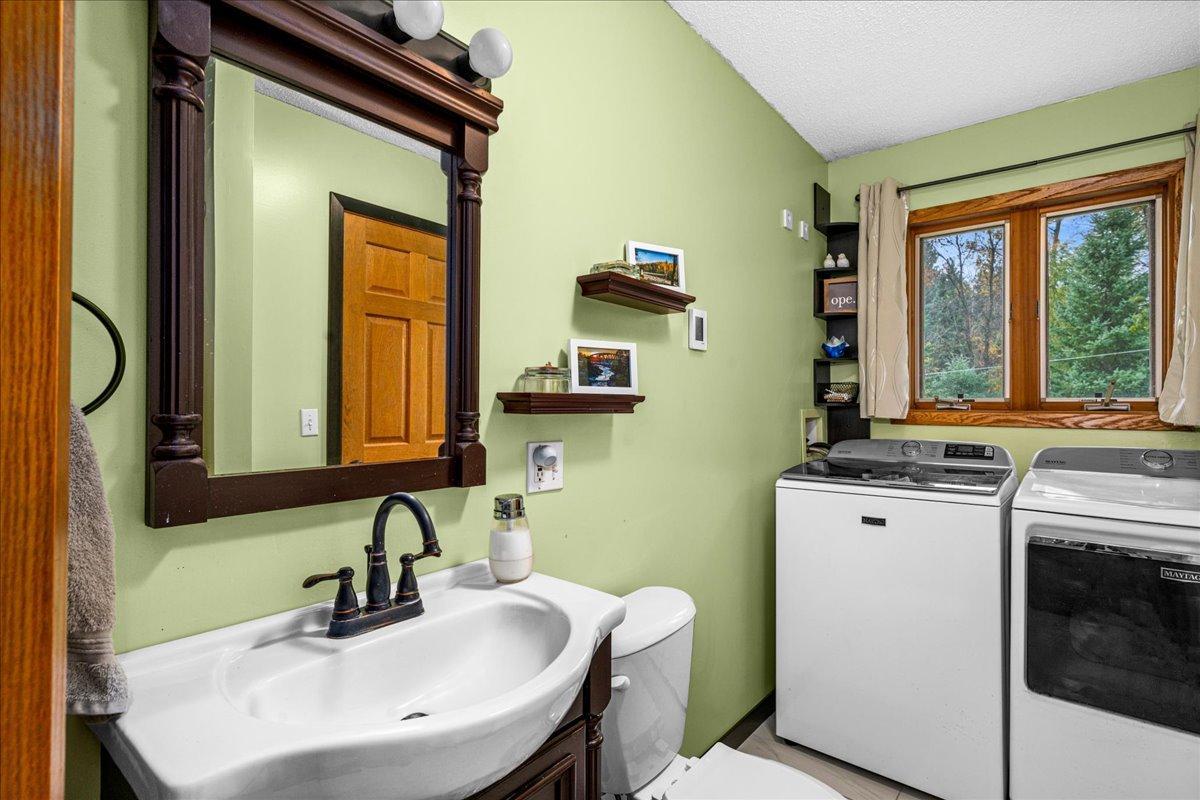 21 Dalles Avenue Property Photo 13