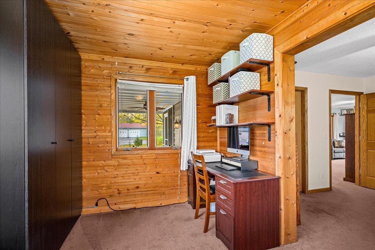21 Dalles Avenue Property Photo 19