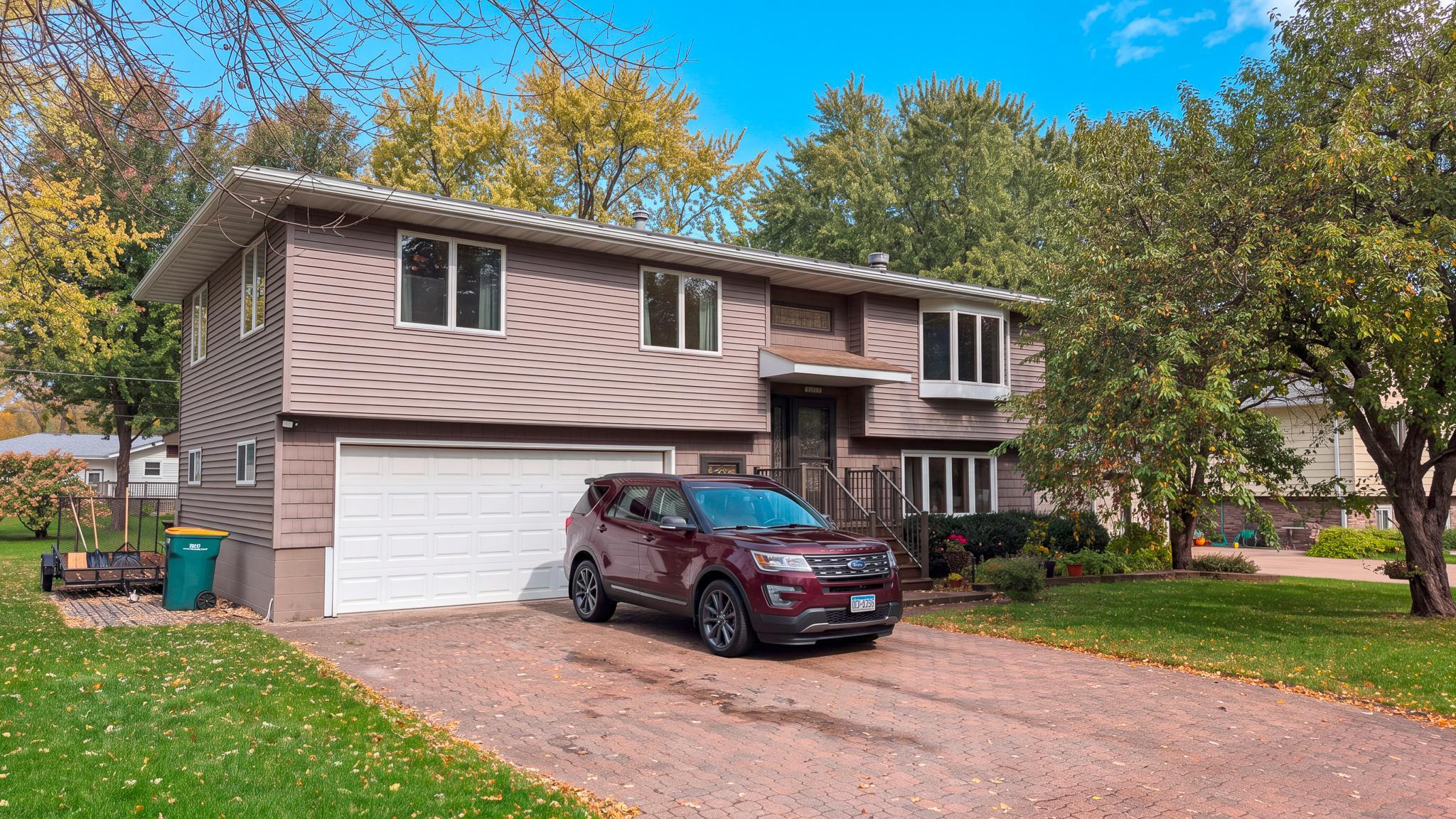 1613 Canary Drive Property Photo 1