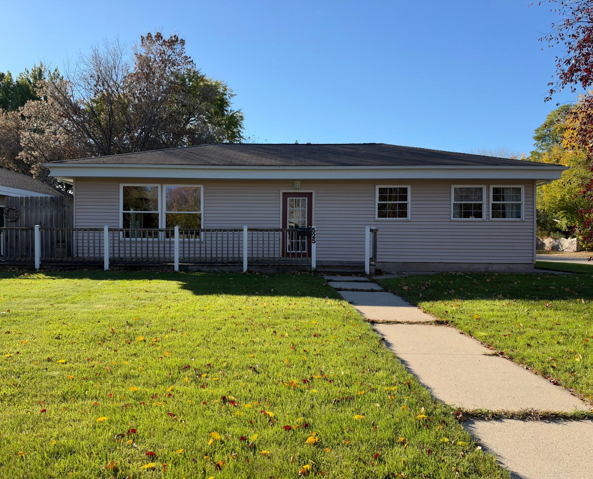 525 State Avenue N Property Photo 1