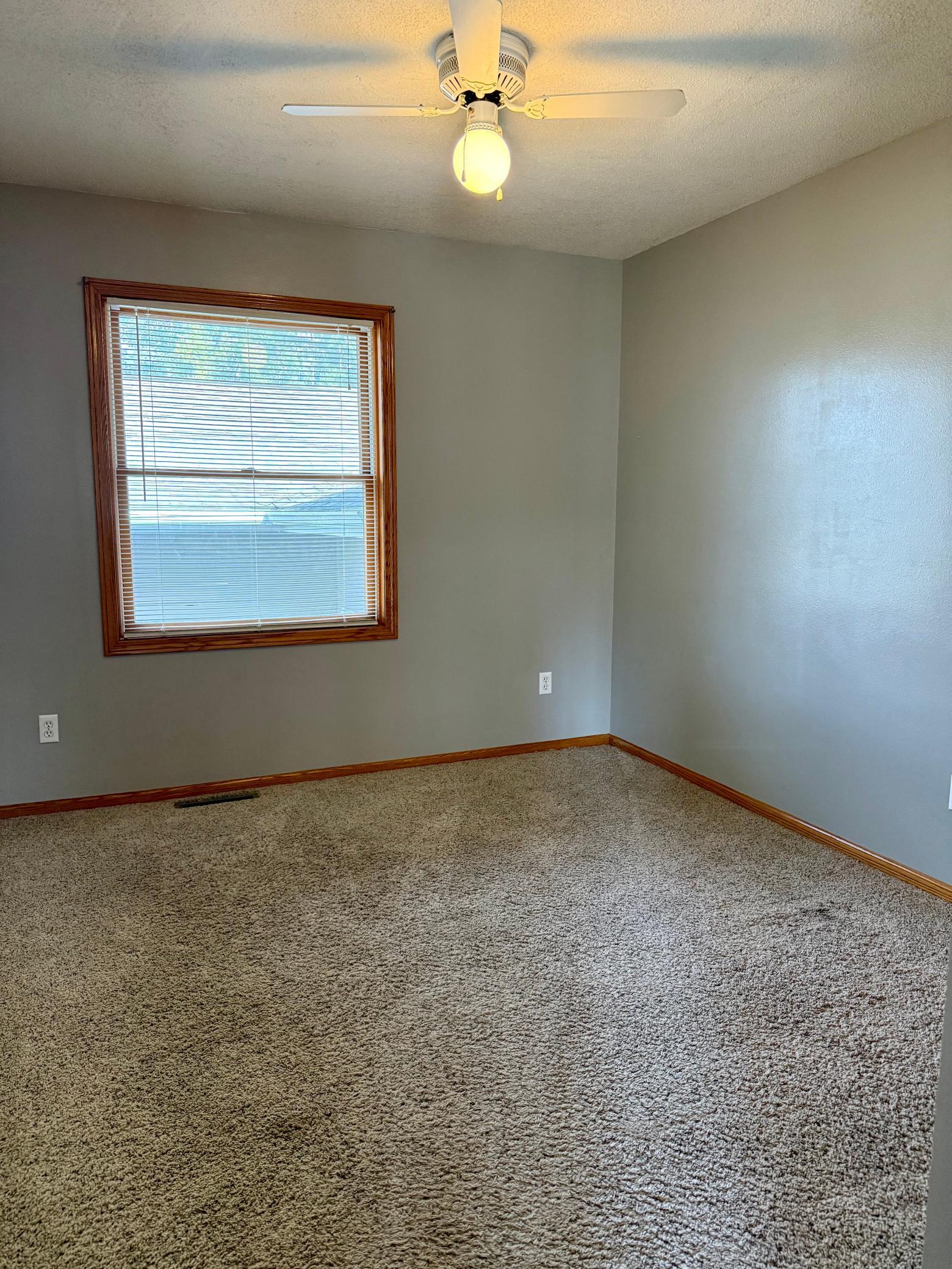 906 Pierce Avenue Property Photo 14