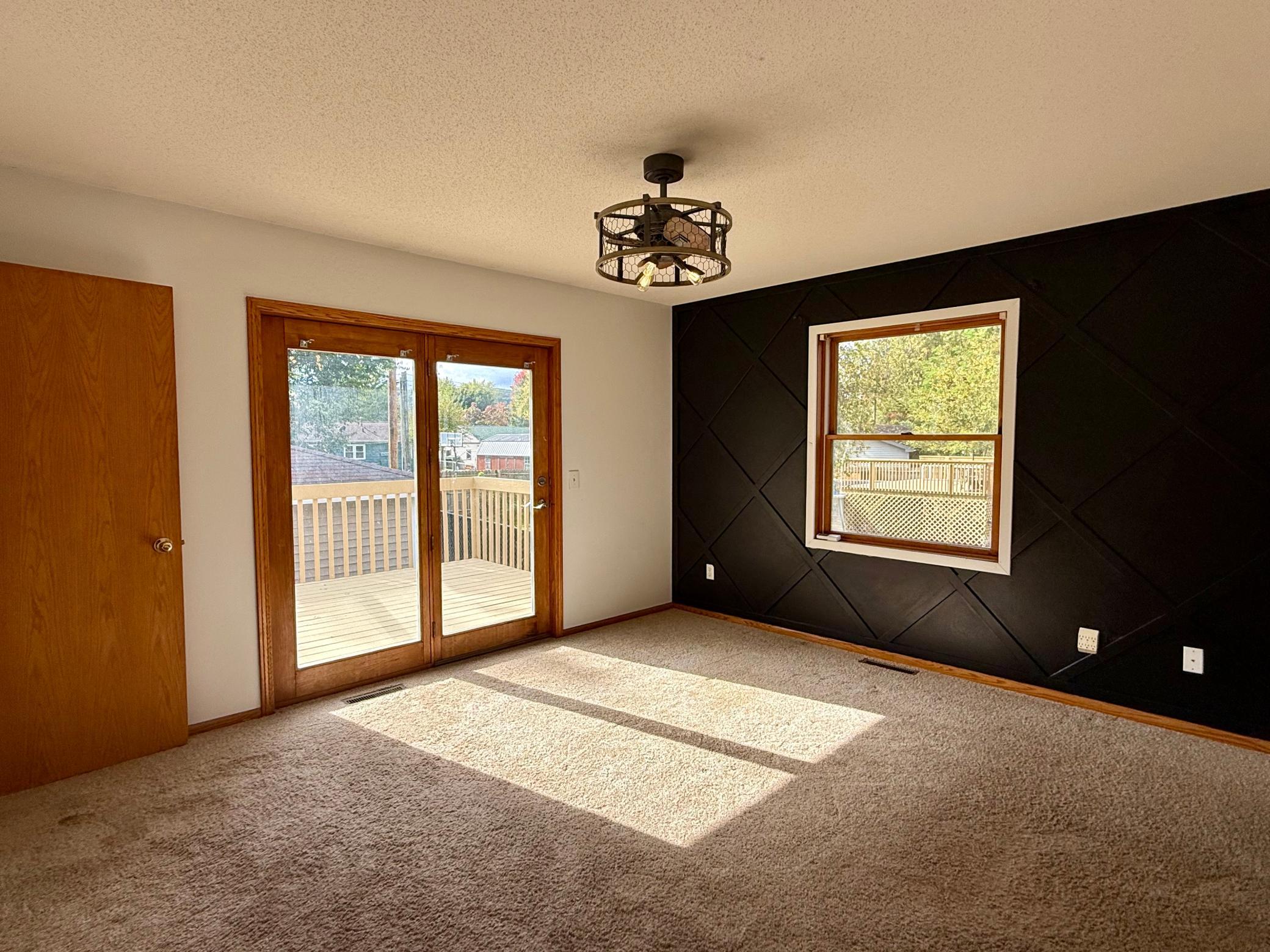 906 Pierce Avenue Property Photo 18