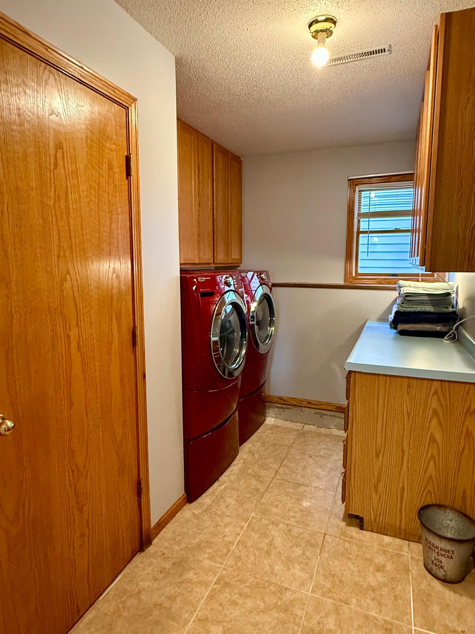 906 Pierce Avenue Property Photo 37