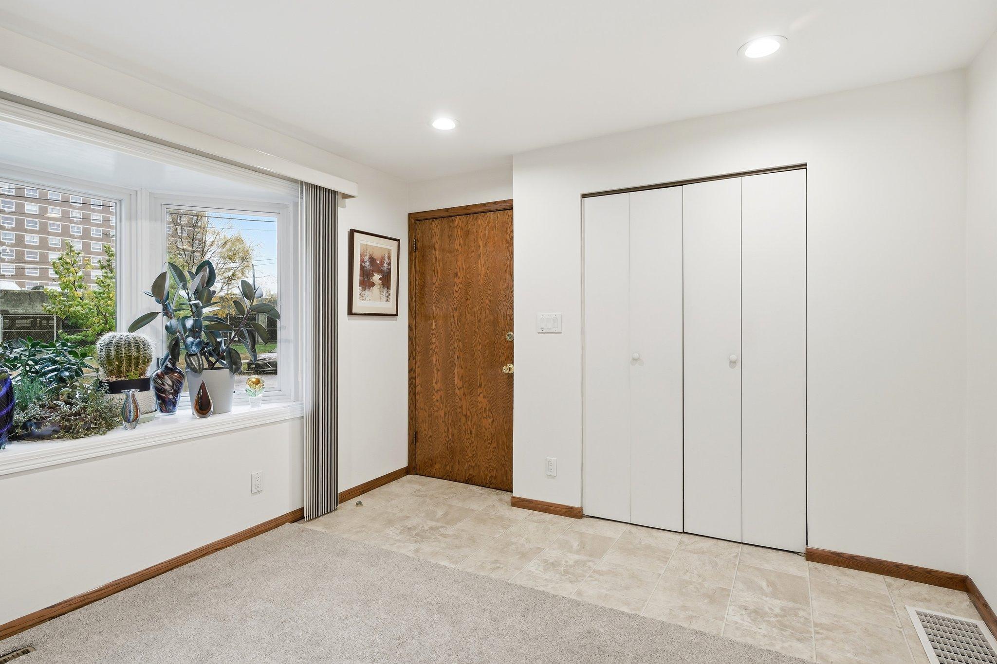 2916 S 9th Street Property Photo 5