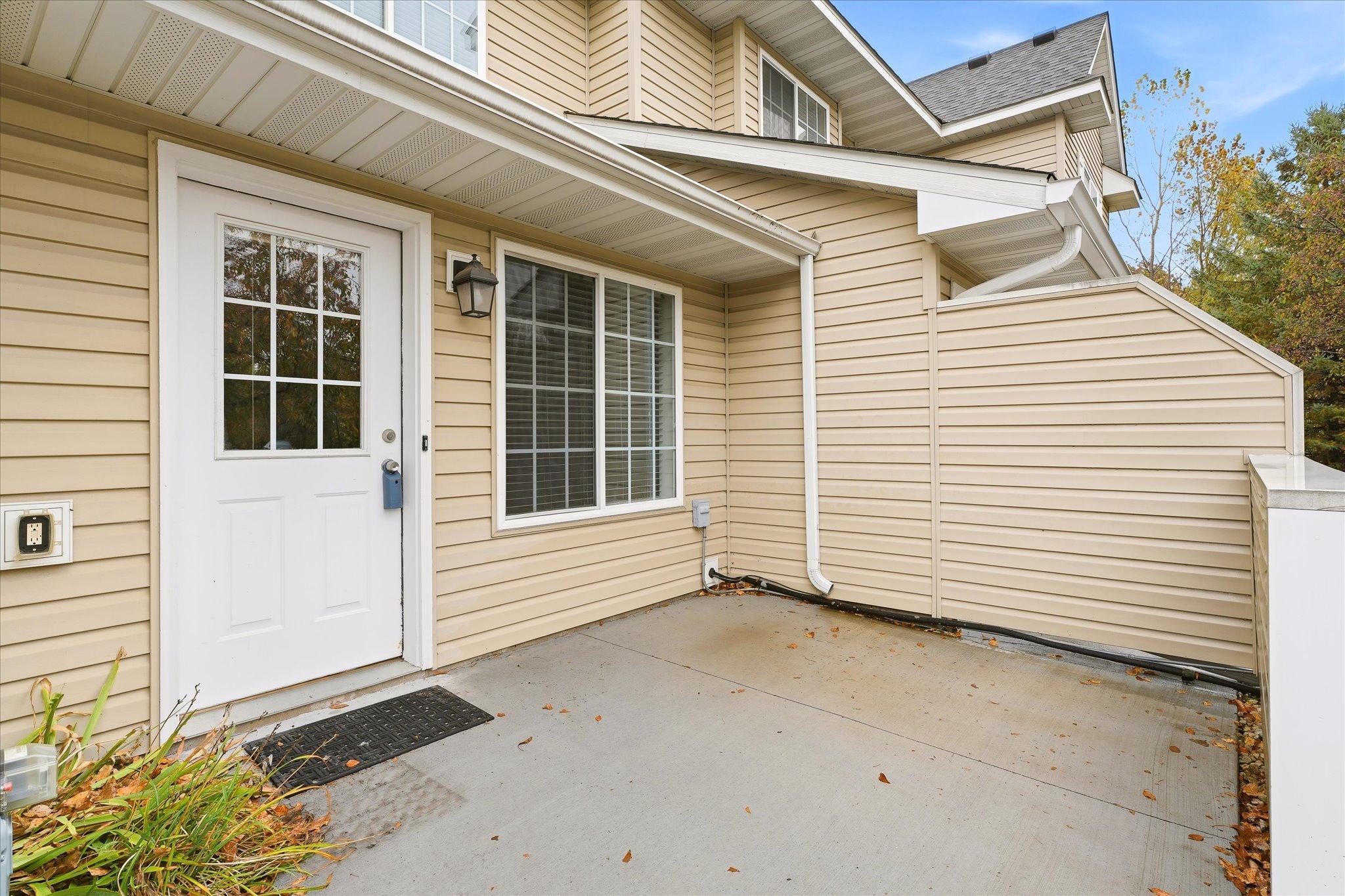 8409 Yukon Circle N Property Photo 3
