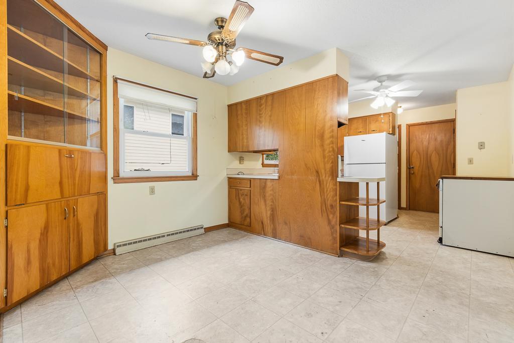 122 W George Street Property Photo 10