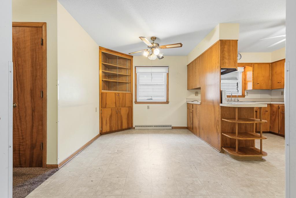 122 W George Street Property Photo 11