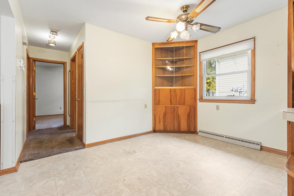 122 W George Street Property Photo 12