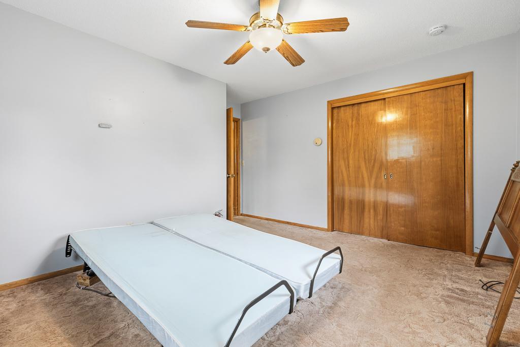 122 W George Street Property Photo 20