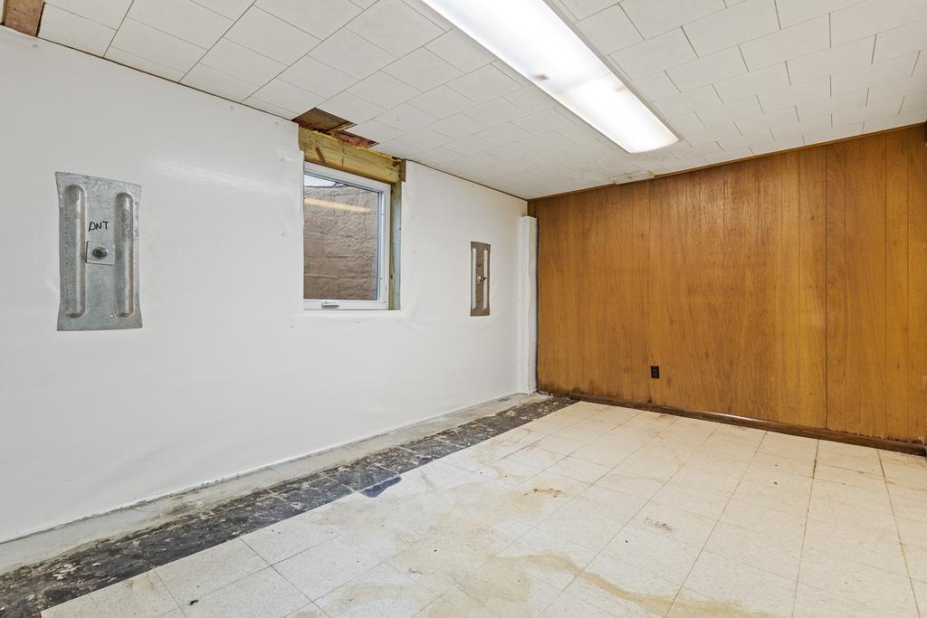 122 W George Street Property Photo 29