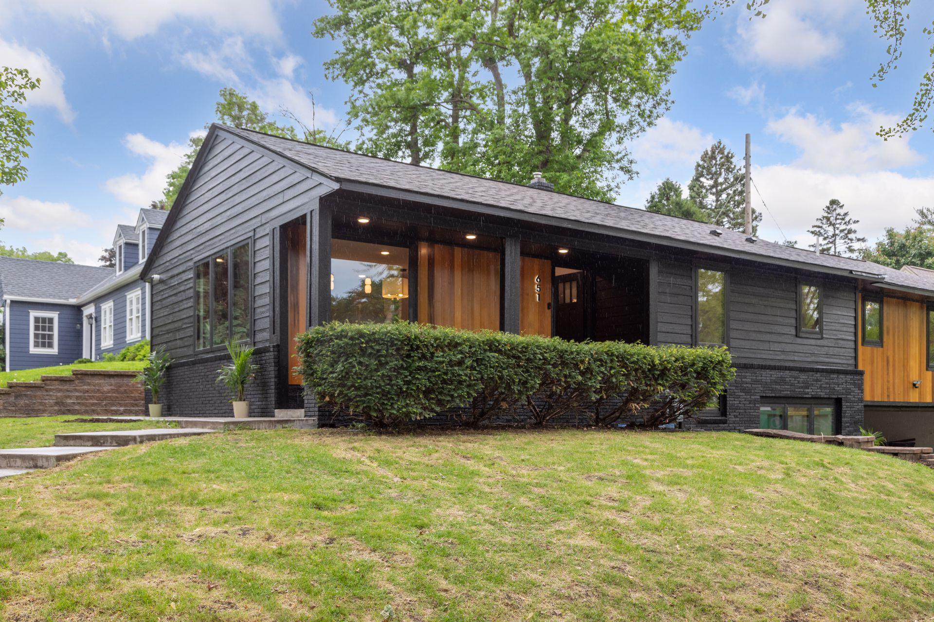651 Sue Place Property Photo 1