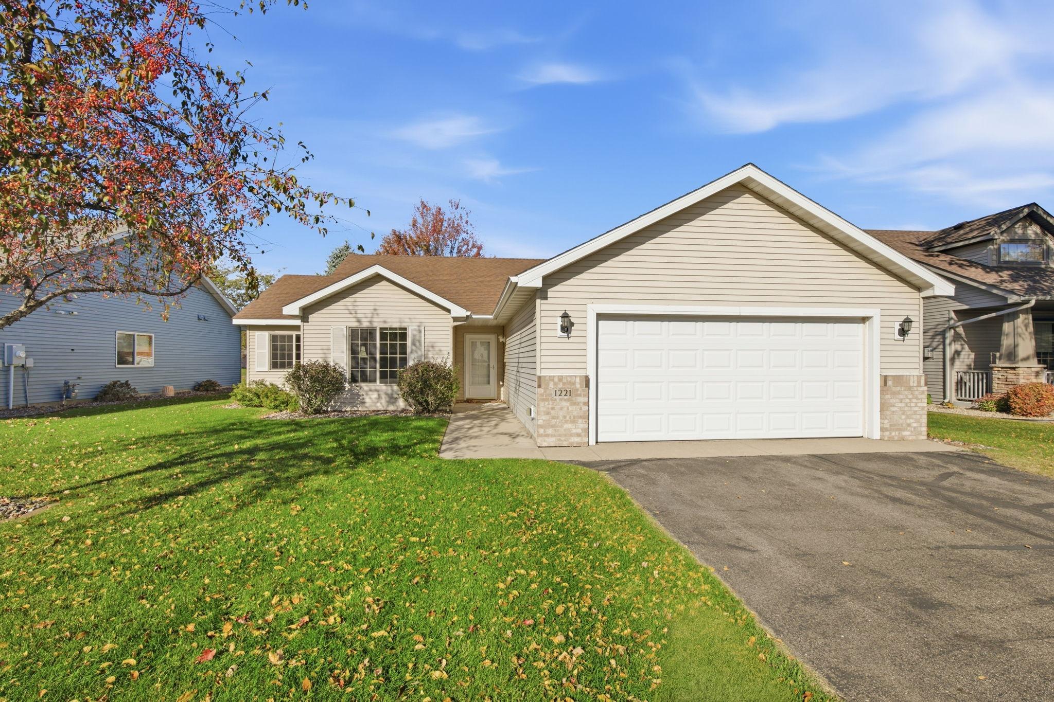 1221 Willow Pond Drive Property Photo 1