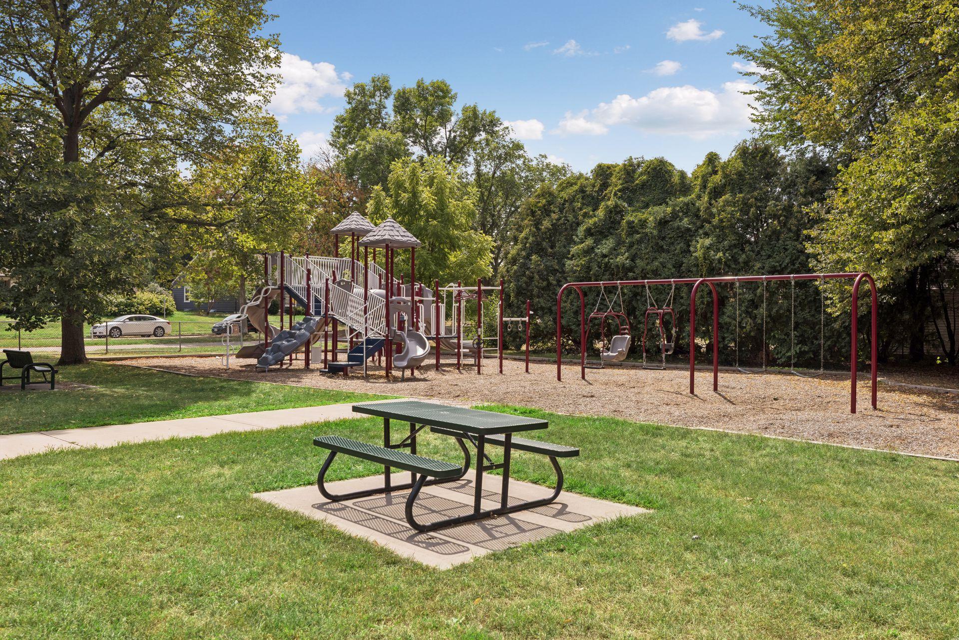 3423 Parkview Boulevard Property Photo 35