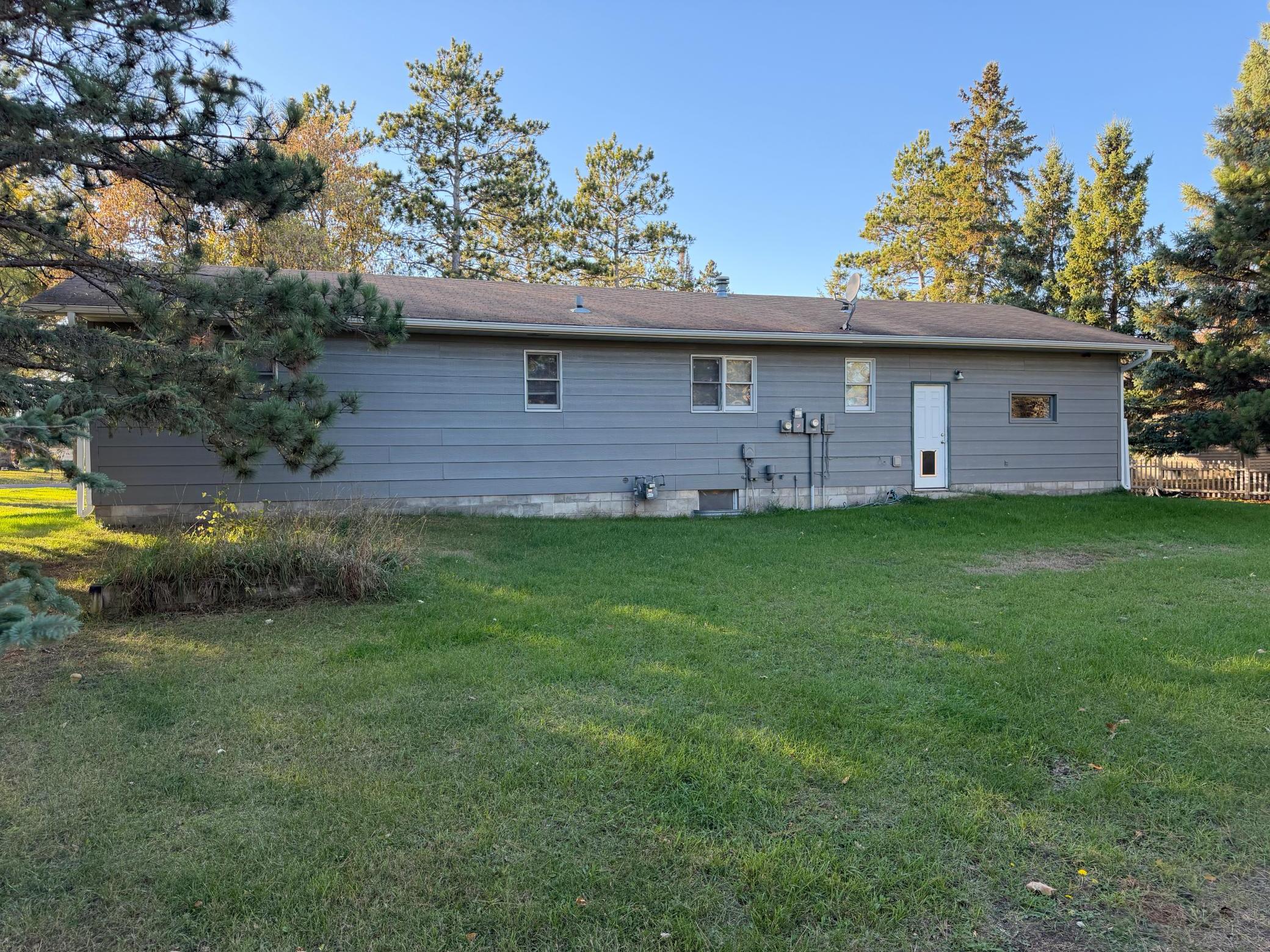 702 Washington Avenue S Property Photo 3