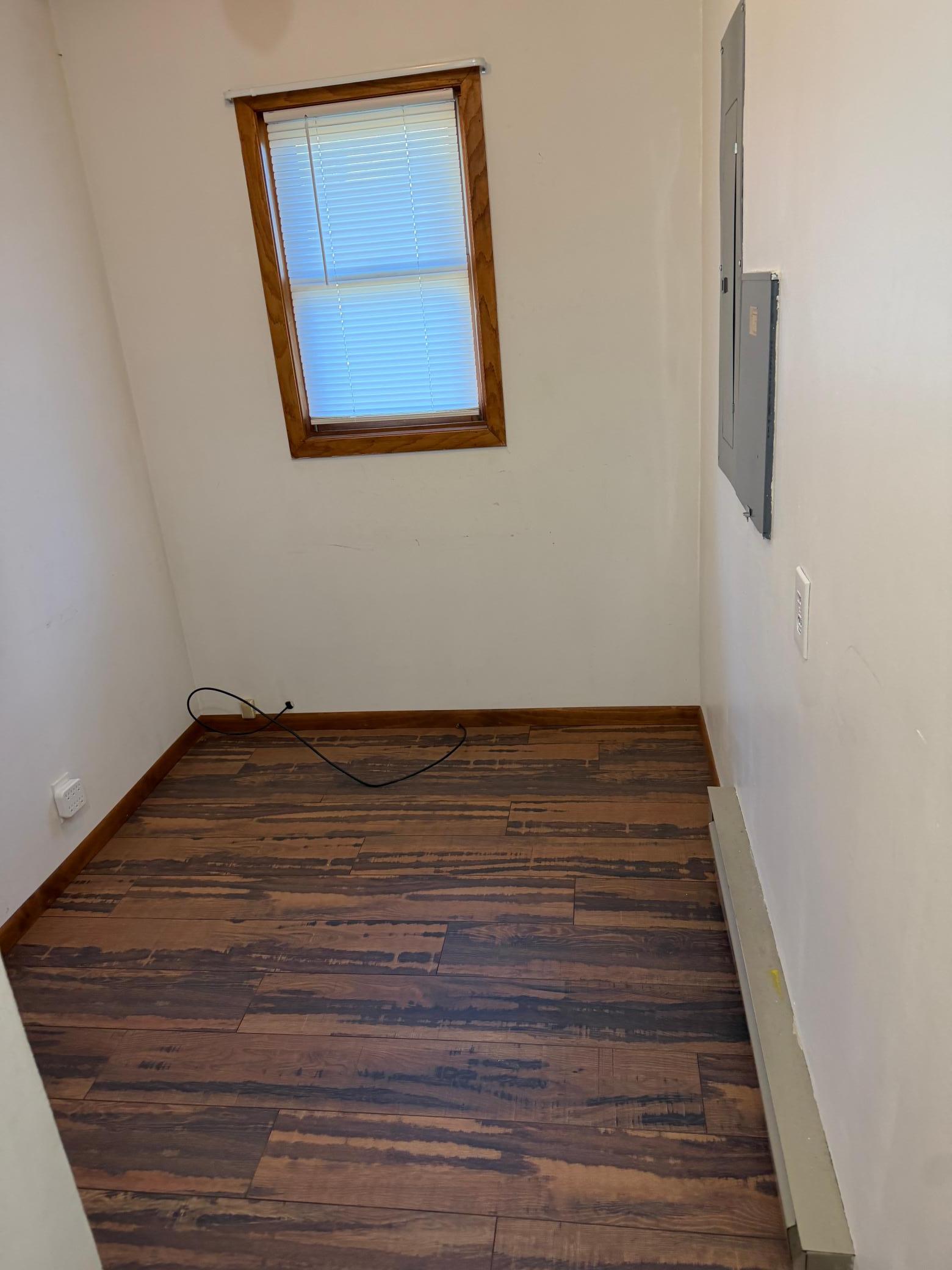 702 Washington Avenue S Property Photo 5