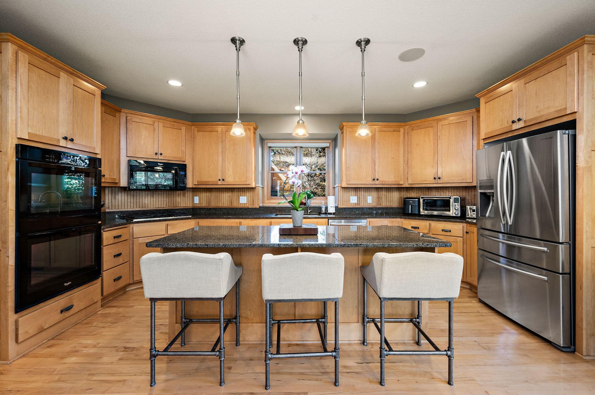 6000 Providence Curve Property Photo 10