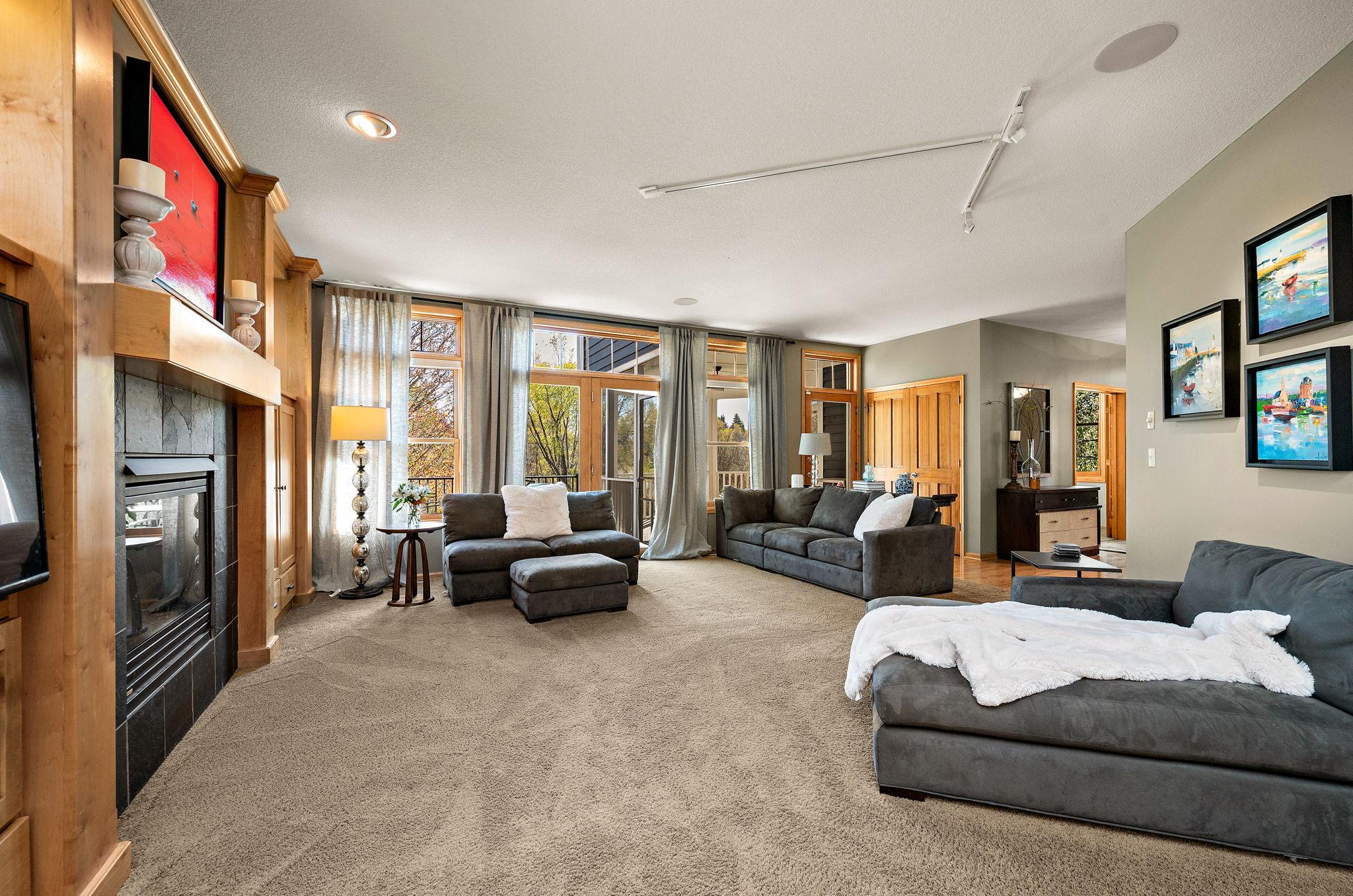 6000 Providence Curve Property Photo 16