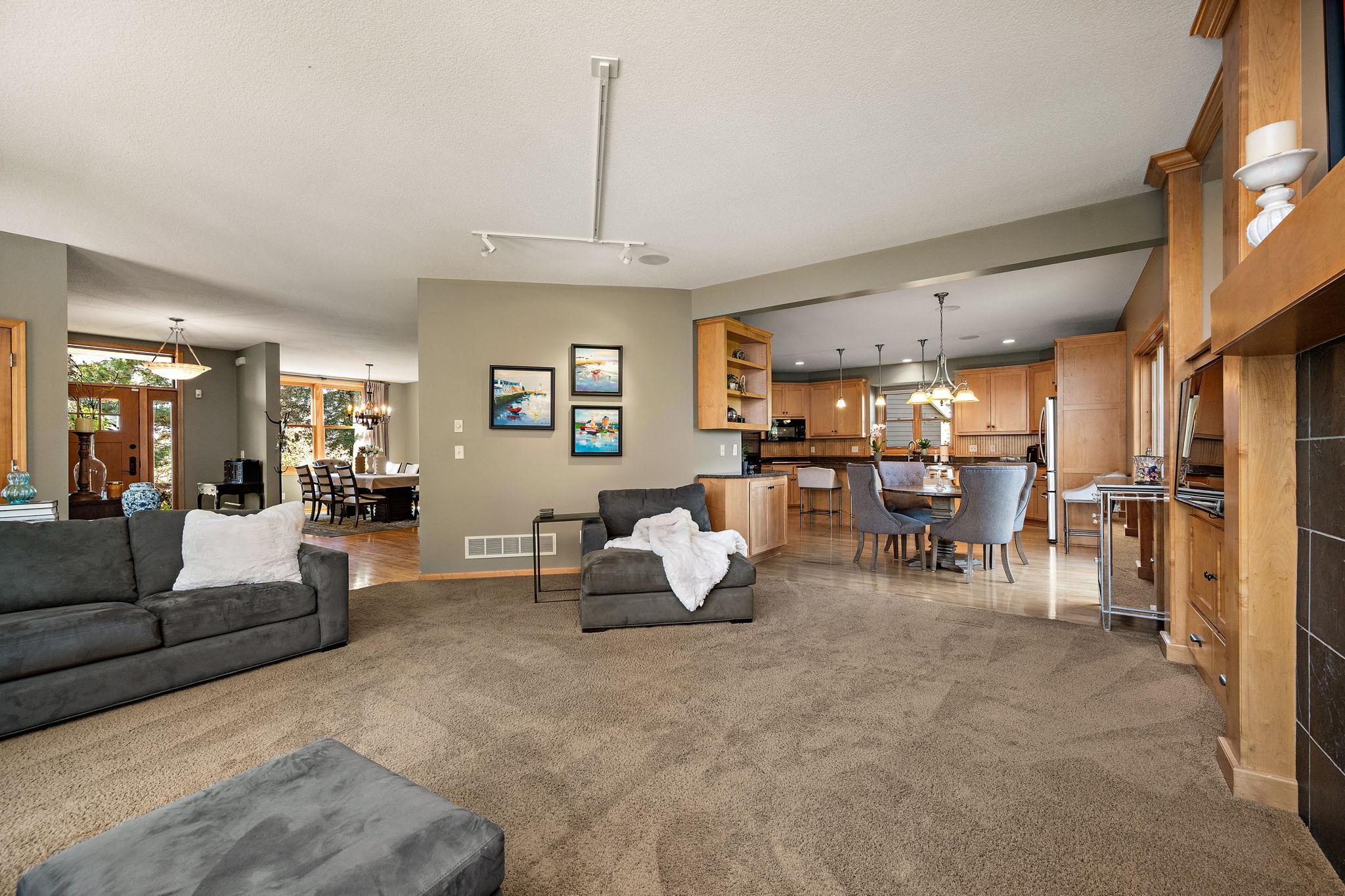 6000 Providence Curve Property Photo 17