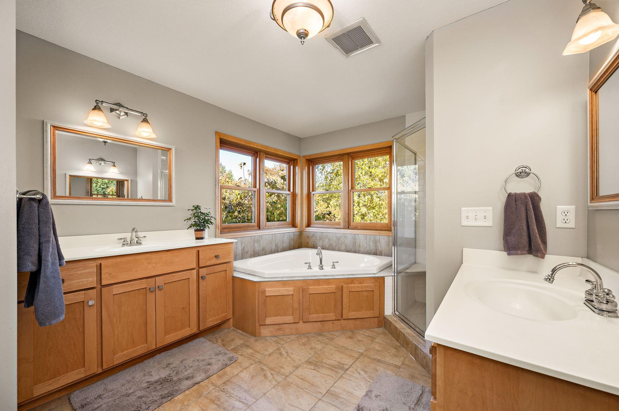 6000 Providence Curve Property Photo 27