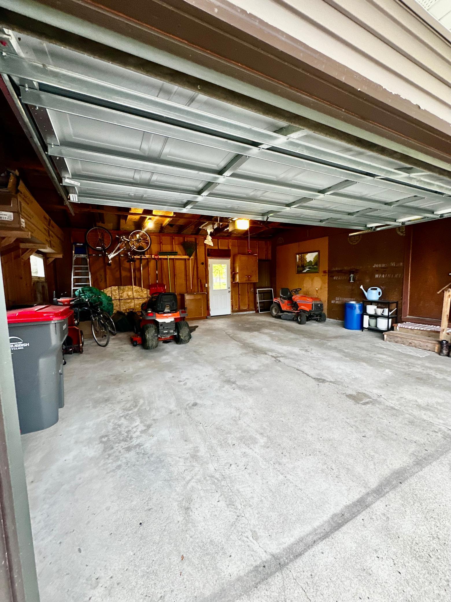111 Muyres Avenue Property Photo 8