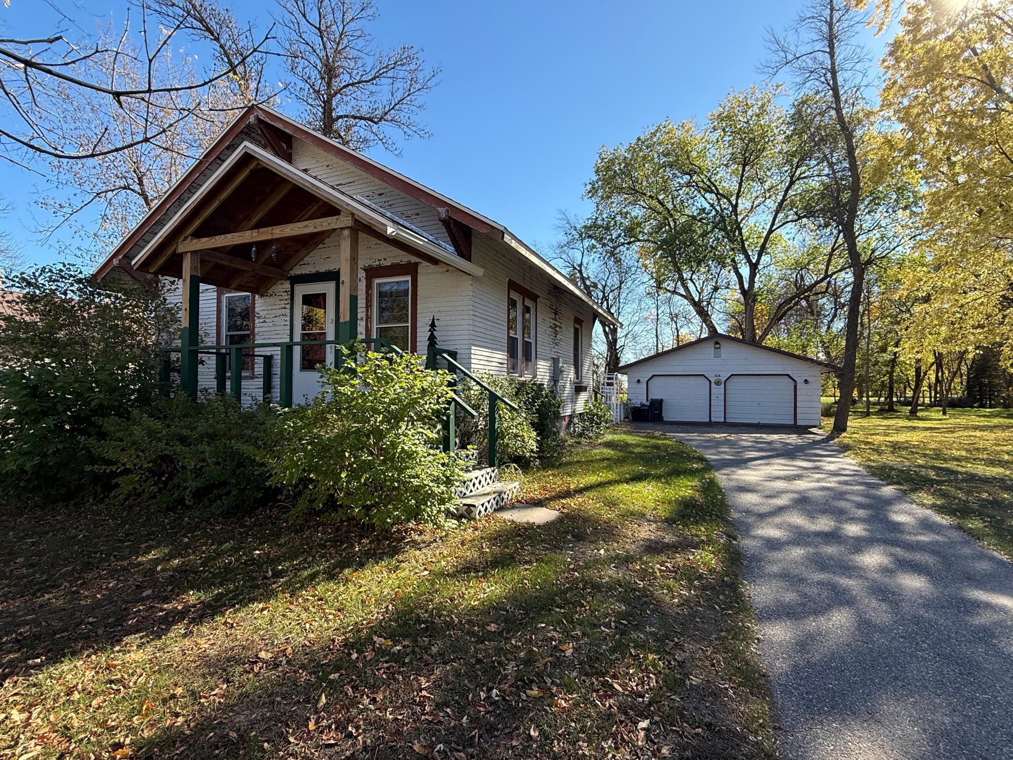 506 Eidem Avenue Se Property Photo 1
