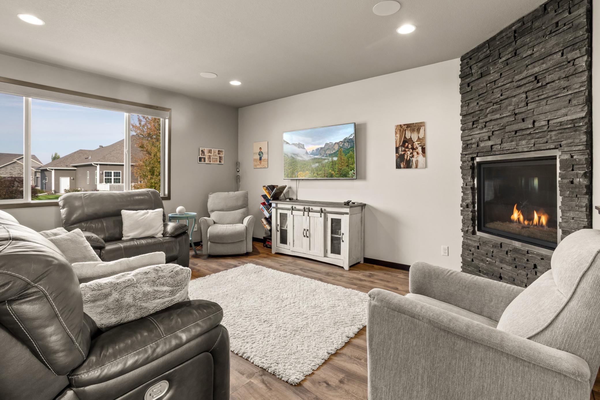 3652 Bell Boulevard E Property Photo 14