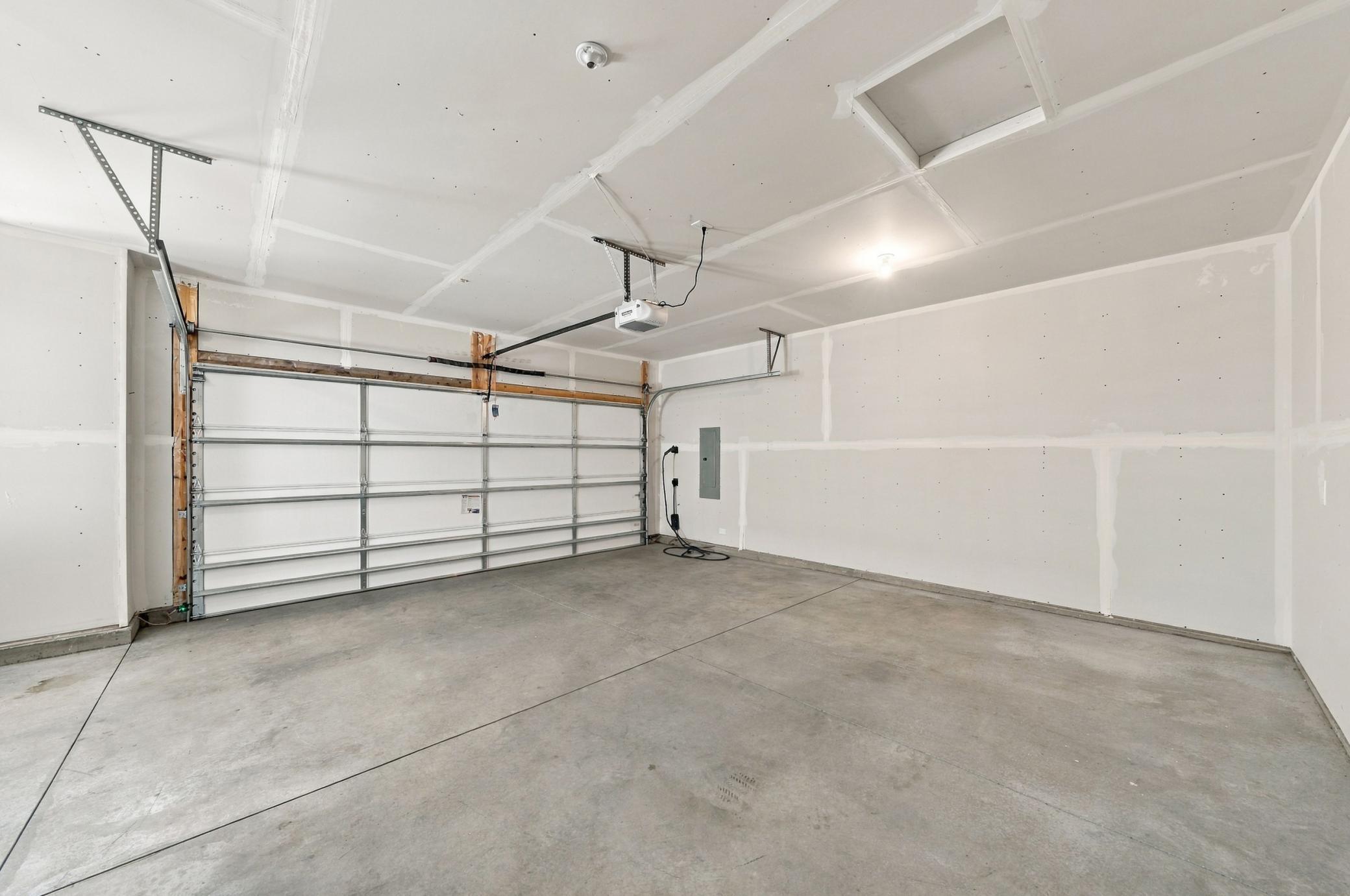 1075 Moers Drive Property Photo 23