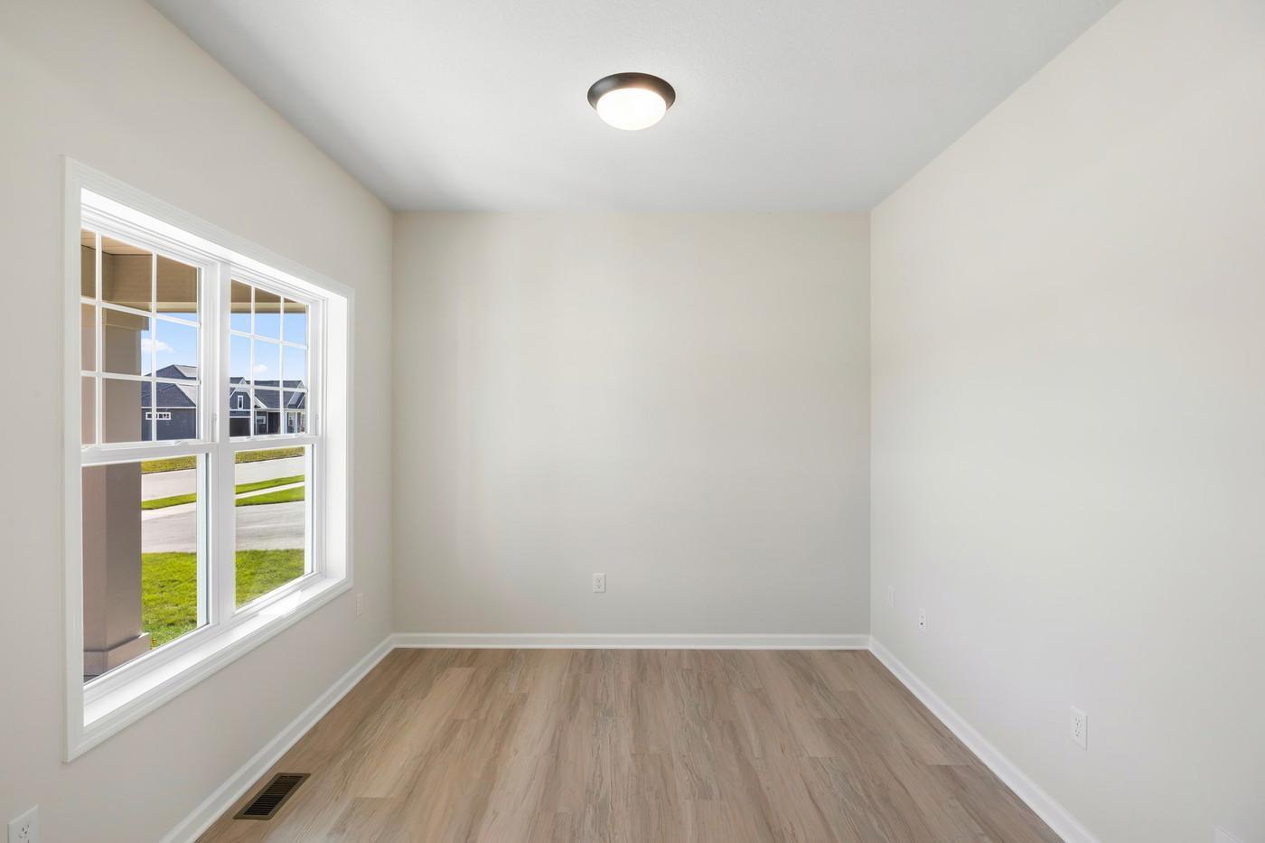 1149 Woods Creek Drive S Property Photo 15