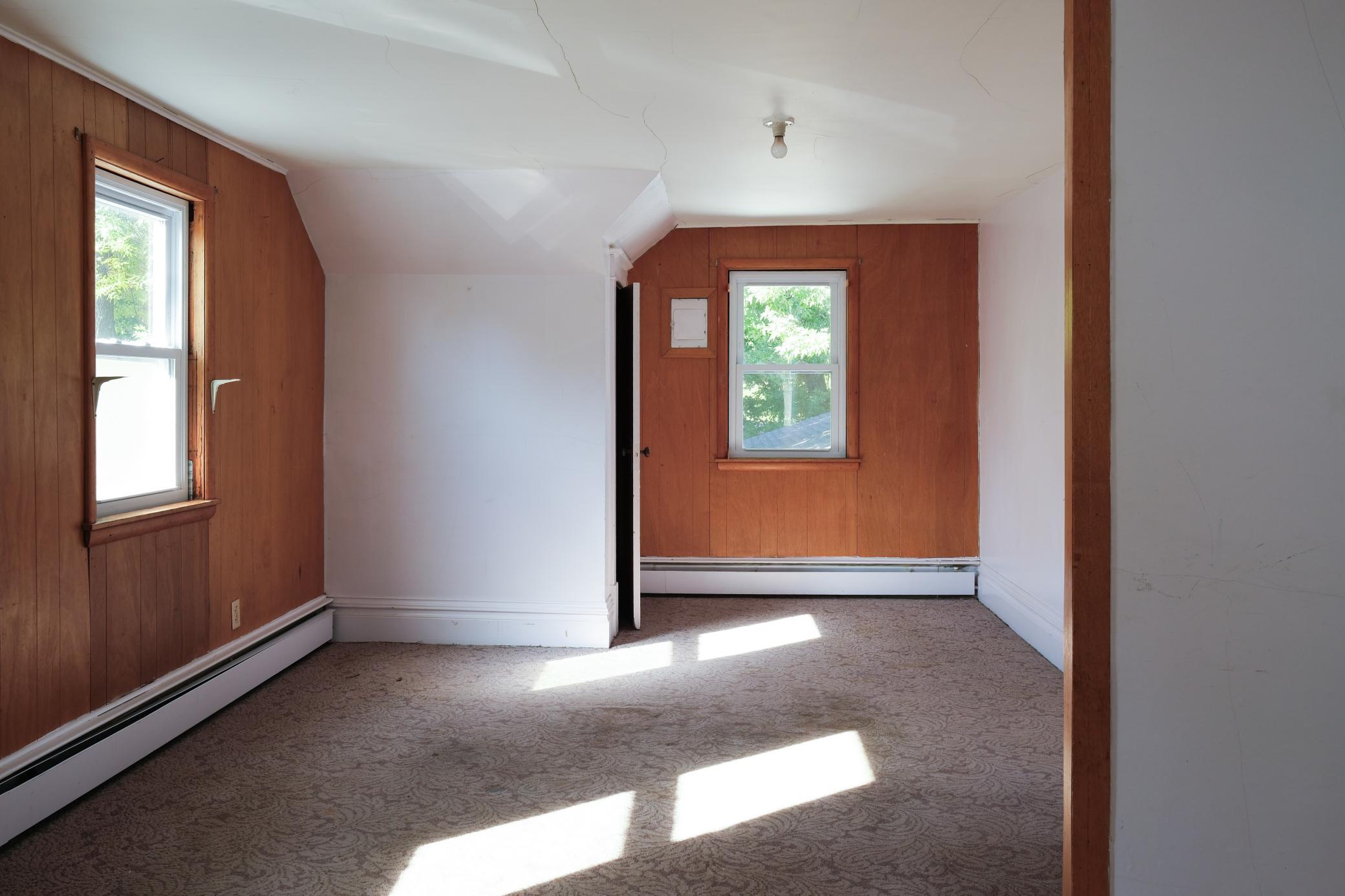 302 Ash Street Property Photo 34