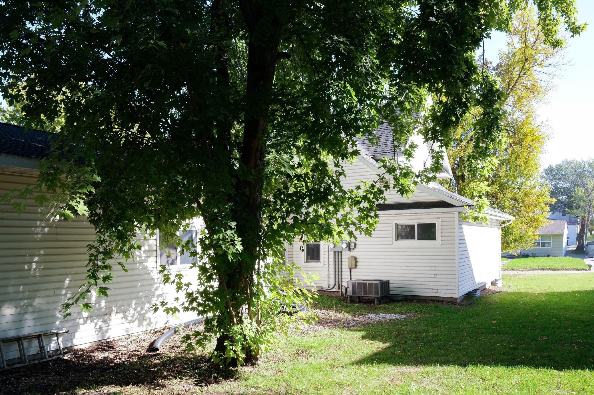 302 Ash Street Property Photo 54
