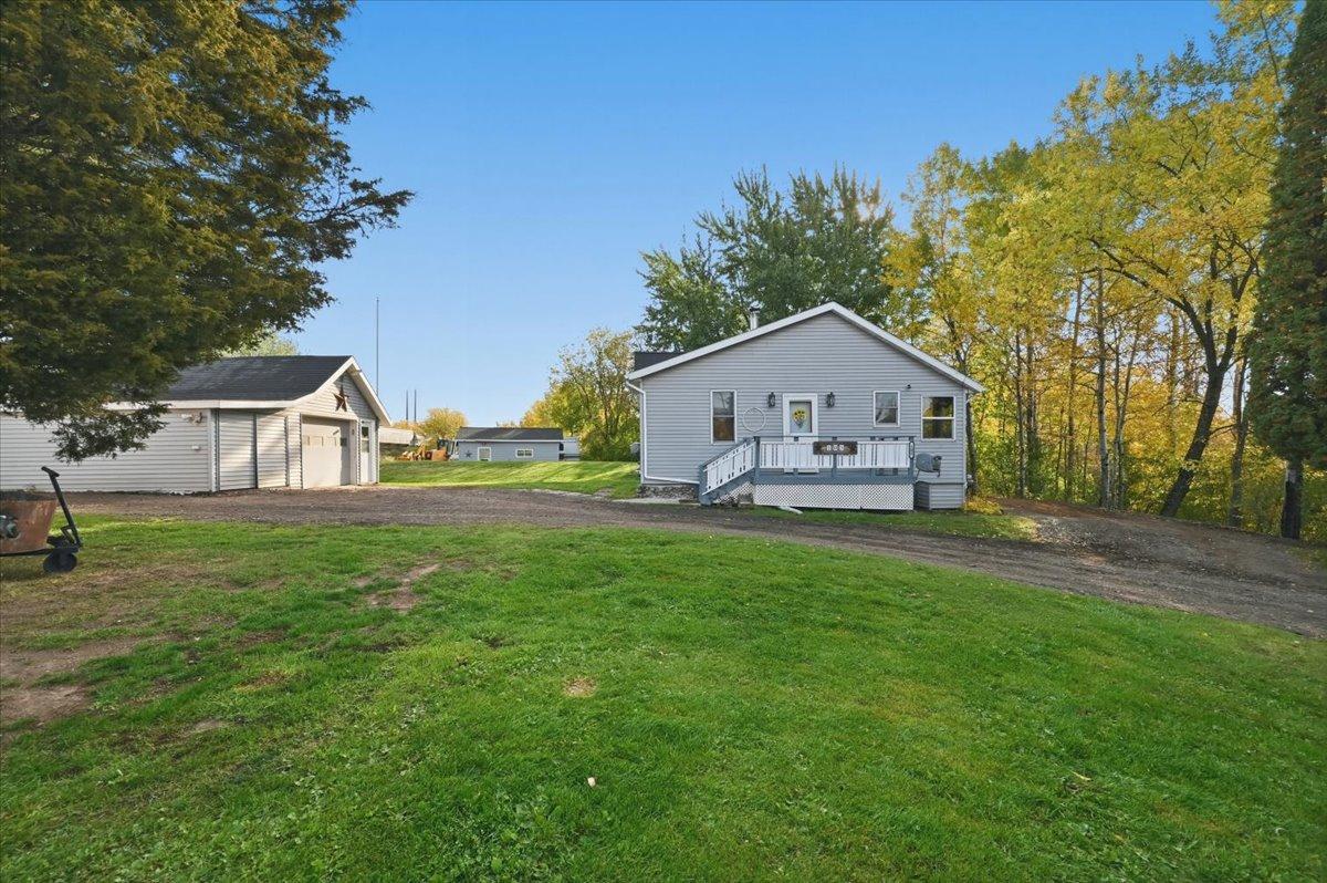 105 Glencrest Court Property Photo 2