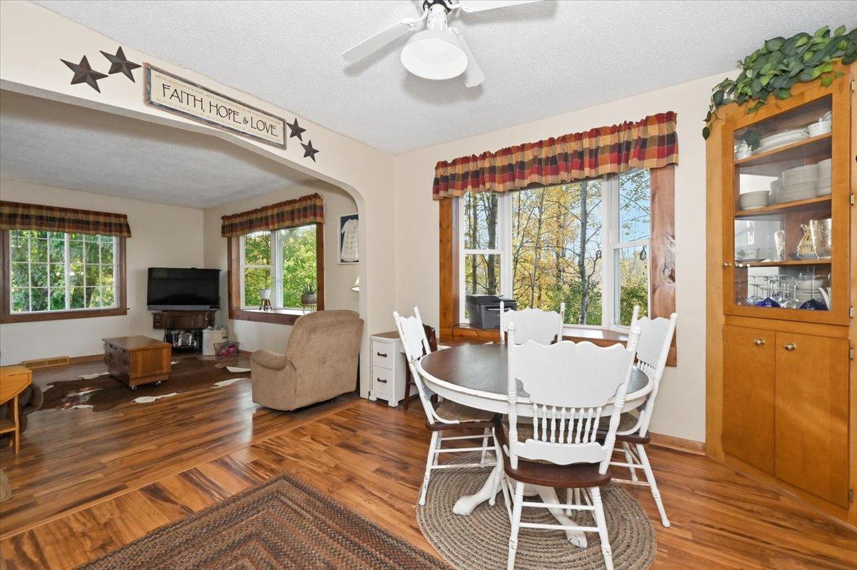 105 Glencrest Court Property Photo 8