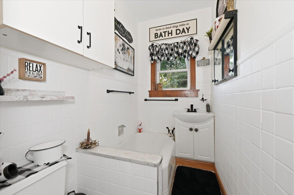 105 Glencrest Court Property Photo 16