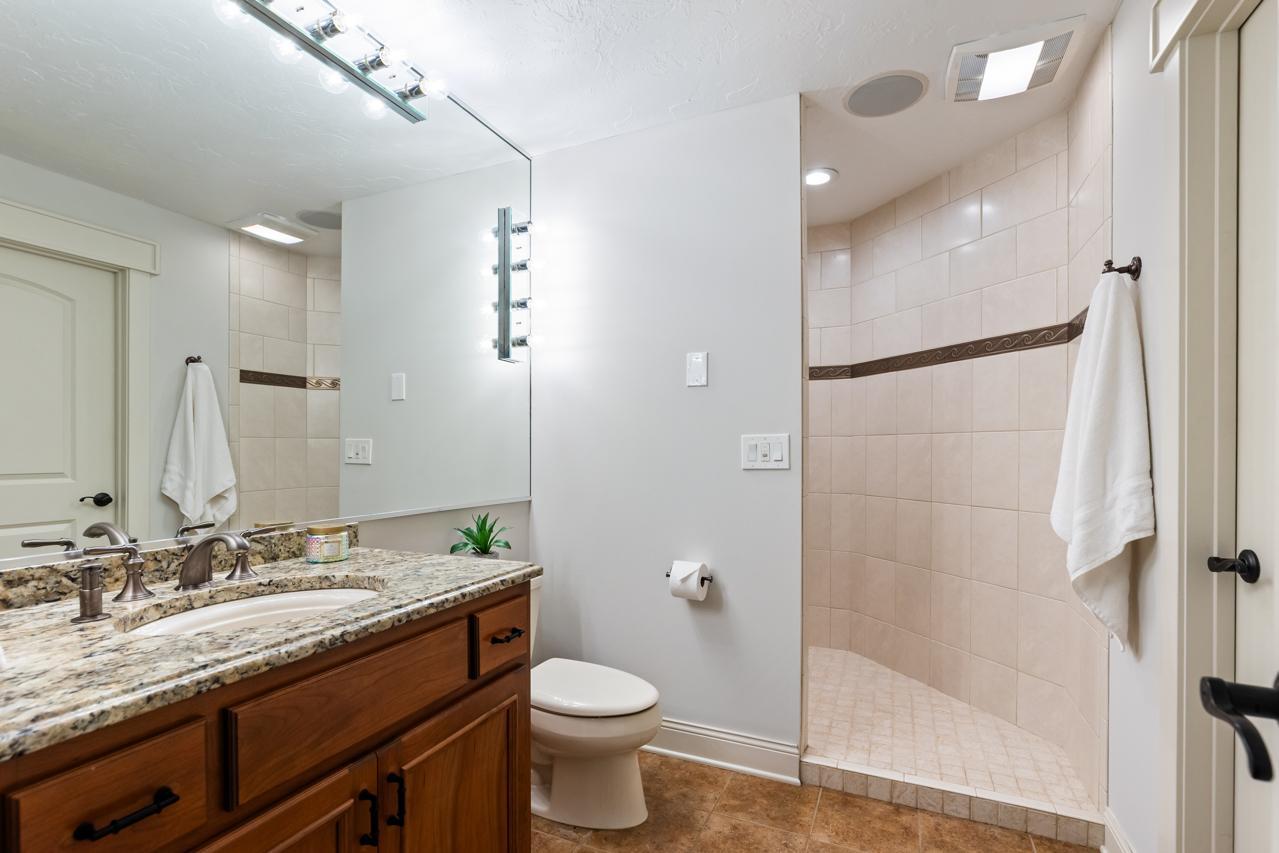18600 Ridgewood Road Property Photo 56