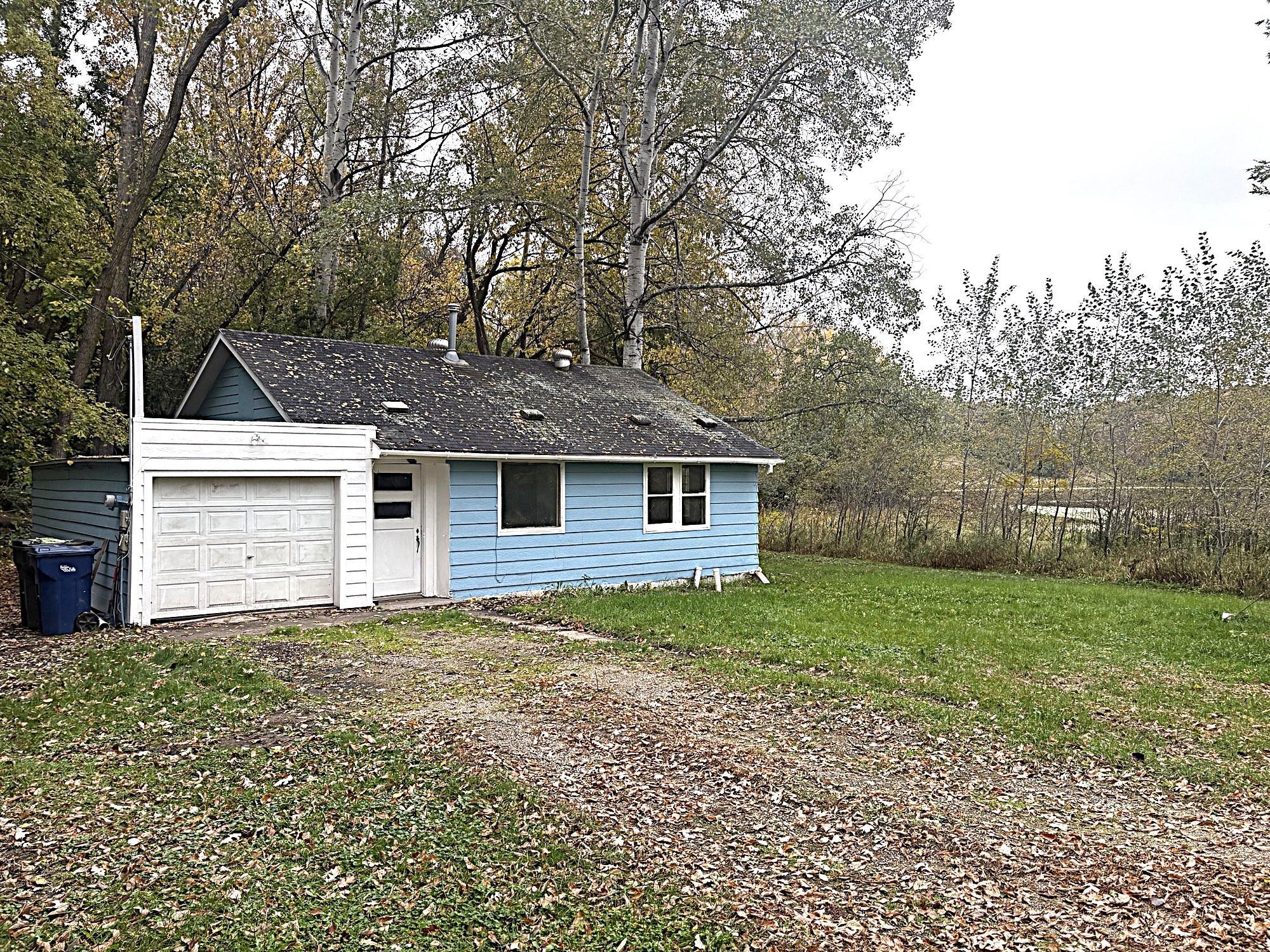 415 W Adolphus Avenue Property Photo 1