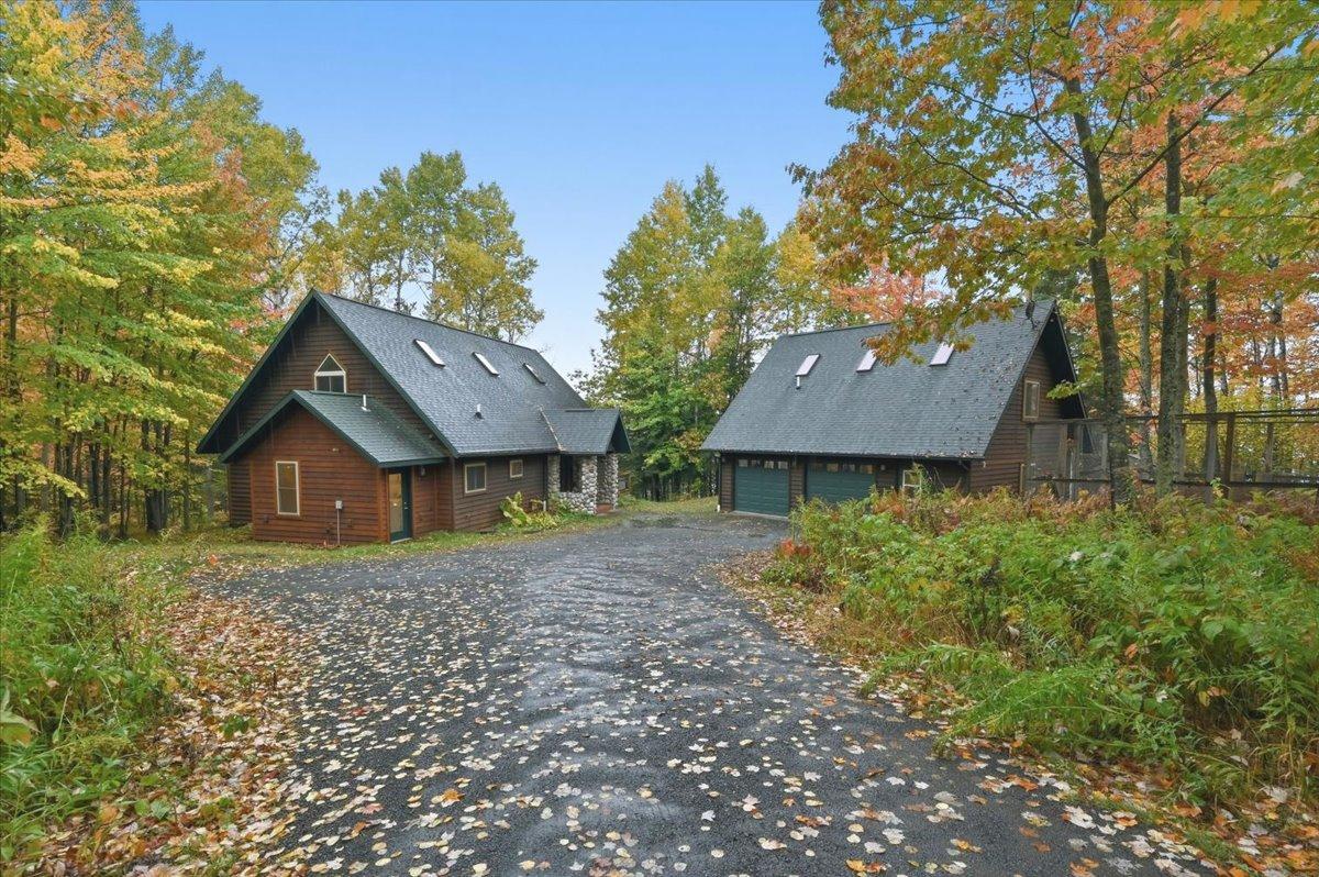 19300 Mountain Ash Road Property Photo 1