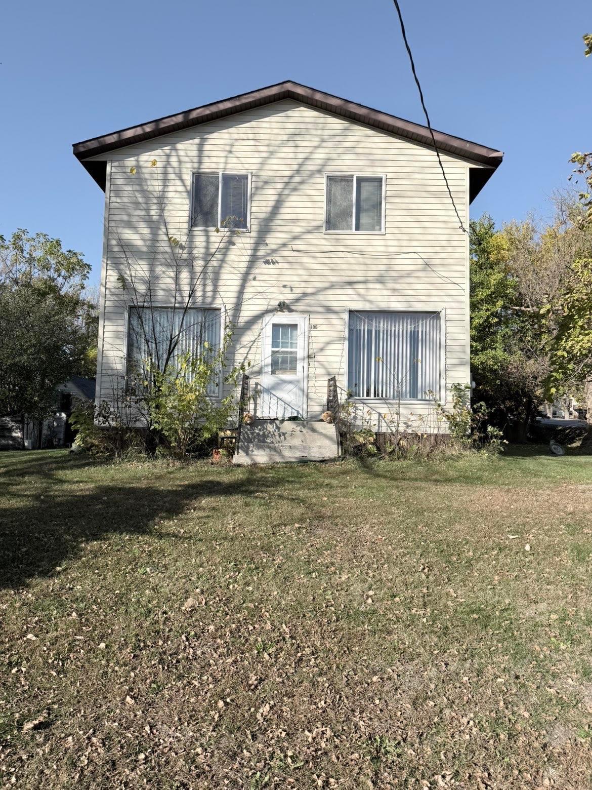 100 W 8th Street Property Photo 1