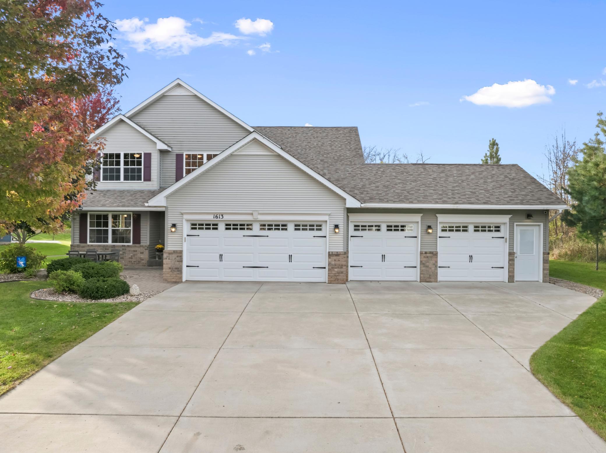 1613 Pinnacle Drive Property Photo 1
