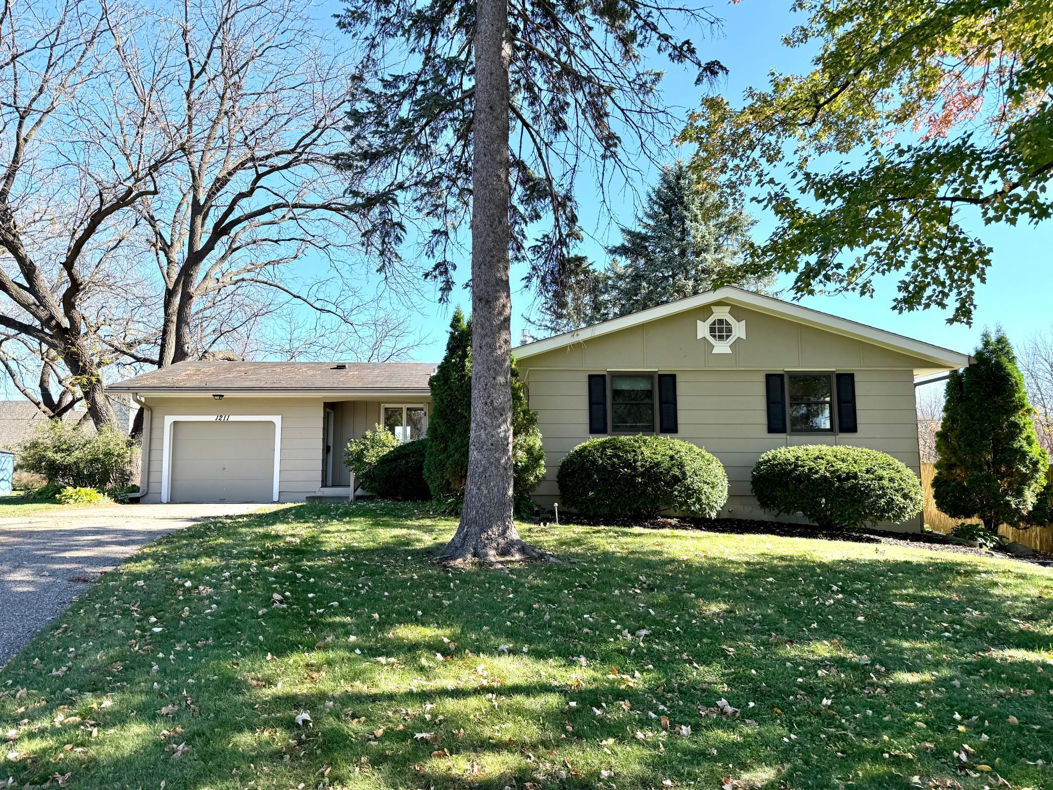 1211 Archibald Court Property Photo 1